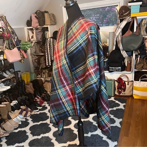 Woolrich Bristol Tartan Plaid Discontinued Soft Cozy Wrap NWOT - Picture 3 of 8